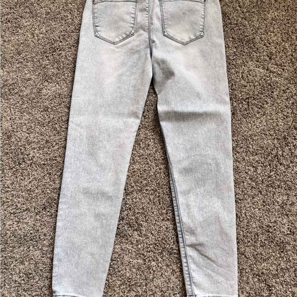 Curve Appeal High Waist Skinny Jeans in Classic Light Blue,Straight Leg Women's - Picture 4 of 5